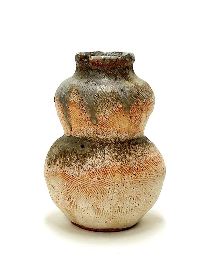 #MA22-17 "Vessel" by Michael Ashley (c) - ceramic